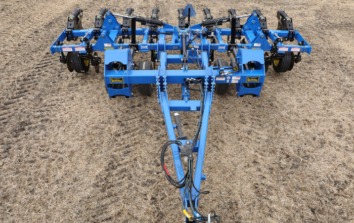 2500 Series In-Line Ripper - Farm Equipment, Landoll, Primary Tillage ...