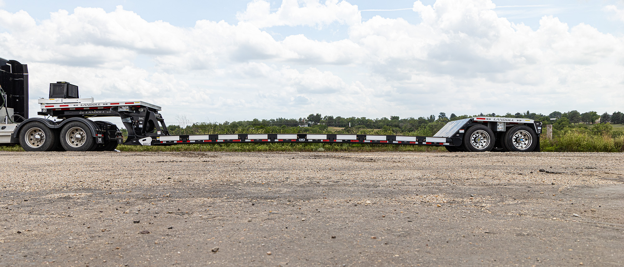 825-AG Detachable Trailer Footer